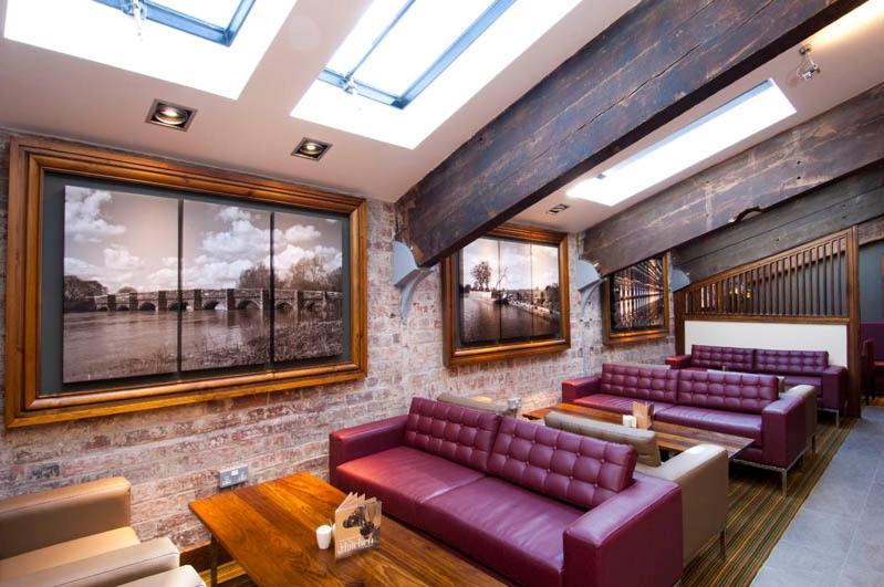 Premier Inn Киддерминстер Экстерьер фото