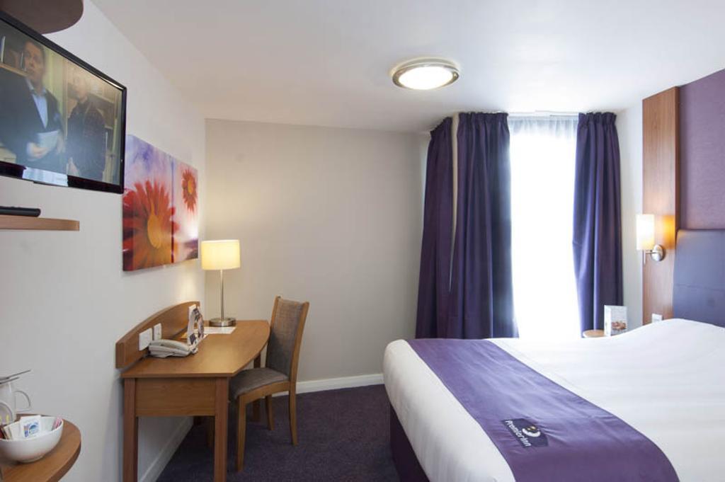 Premier Inn Киддерминстер Экстерьер фото