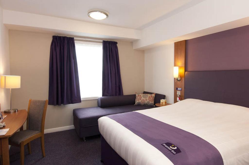 Premier Inn Киддерминстер Экстерьер фото
