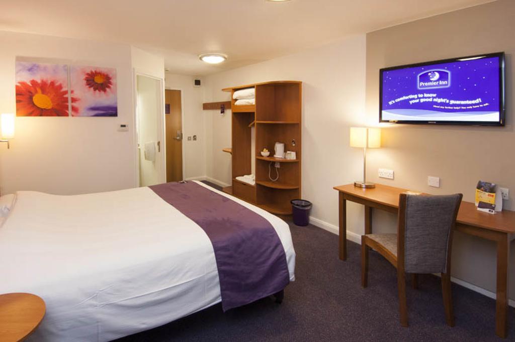 Premier Inn Киддерминстер Экстерьер фото