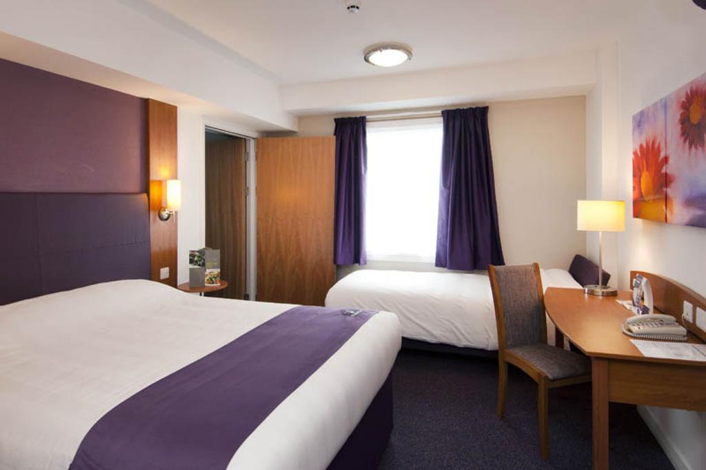 Premier Inn Киддерминстер Экстерьер фото